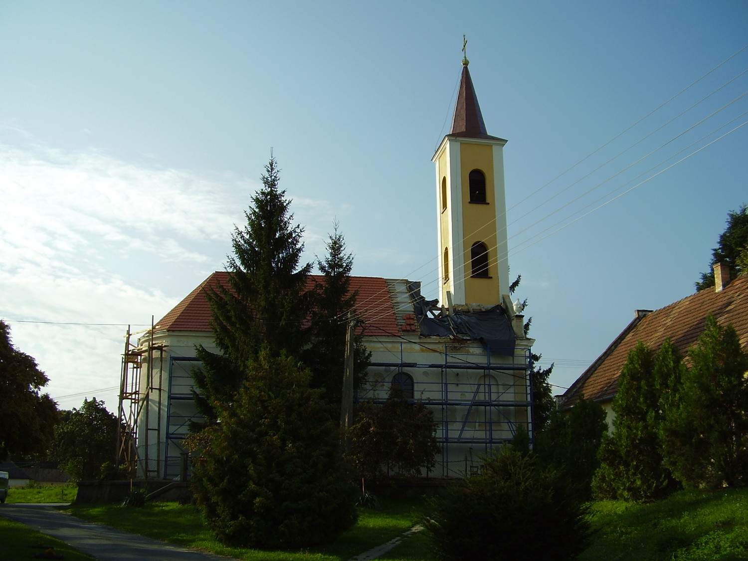 Bakonytamási, templomfelújítás